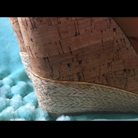 New - Nature breeze cognac wedge sandal. Size 8. - Picture 5 of 5